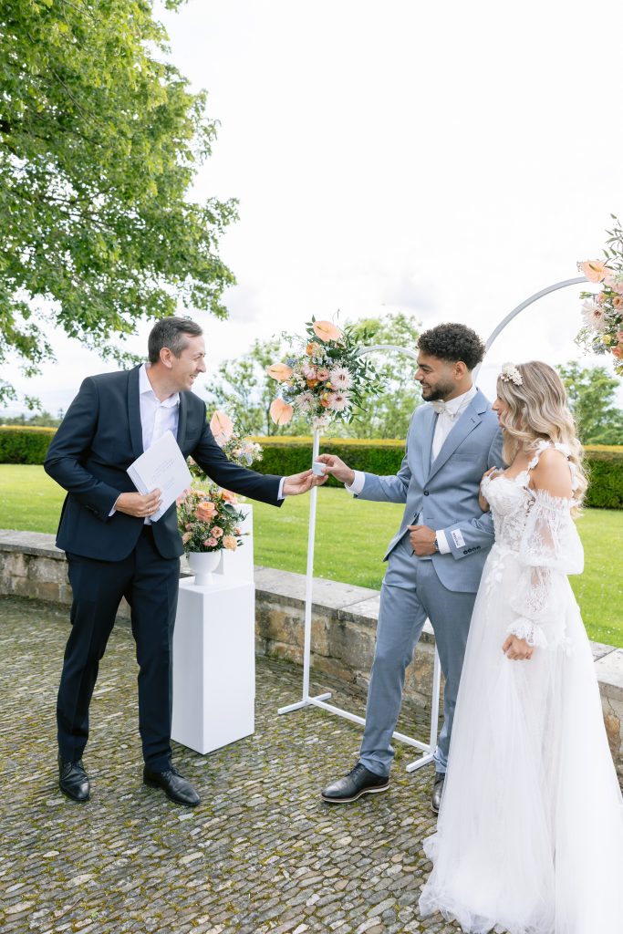 Freie Trauungen Schloss Bürgeln